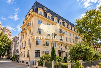 Apartament cu 4 camere decomandat, mobilat în Unirii