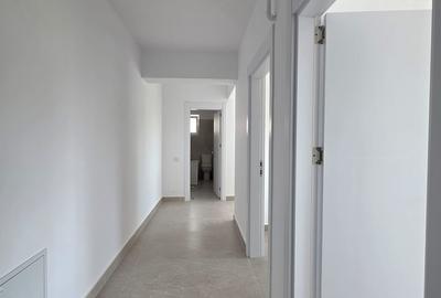 Apartament 2 camere de vanzare Platinum Residence sector 4 - 18