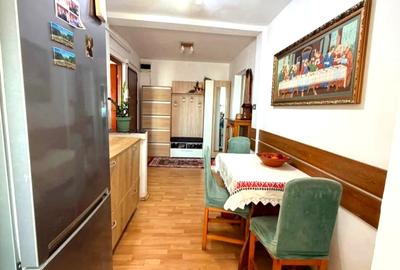 Apartament 3 camere 58mp+garaj Stadion Pret 75.000eur neg - 3