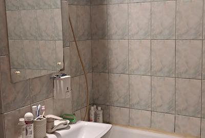 2 camere decomandat, zona Dacia, etaj 3/4 - 5