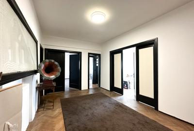 Apartament cu 4 camere decomandat în Armeneasca
