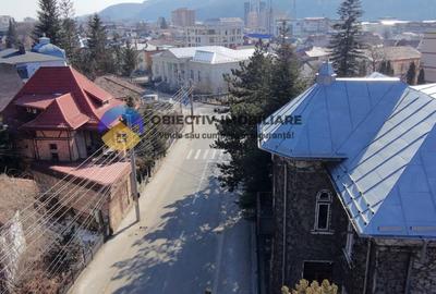 Teren intravilan de 1388 mp, în Central