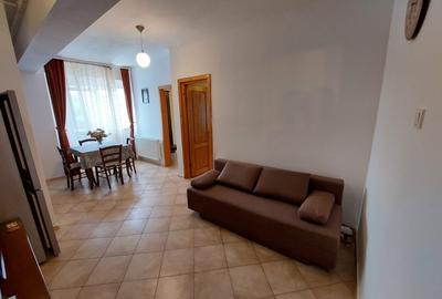 3 camere PRUNDU , mobilat / utilat , finisaje medii ! - 10