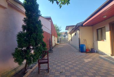 PIATA  GIULESTI  inchiriere casă SINGUR CURTE,400mp teren - 3