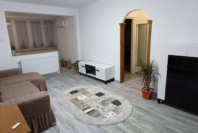 Apartament cu 2 camere semidecomandat, mobilat în Timpuri Noi