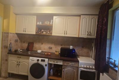 Ozana-Biserica de lemn-3 camere, 1/4, decomandat, 110.000euro - 4