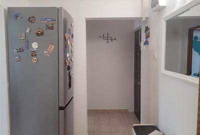 Apartament 3 camere semidecomandat, zona Orizont - 12