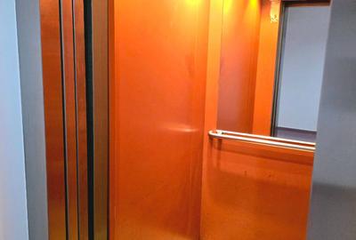 Apartament 2 camere de închiriat – Vitan Rin Grand Hotel 38 mp - 16