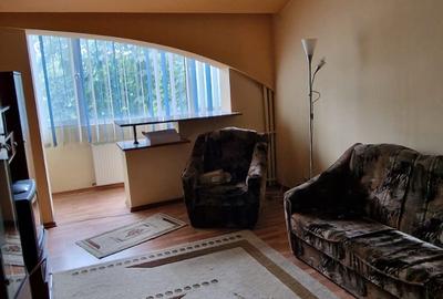 Sud ,se inchiriaza apartament decomandat 3 camere,pret 300 euro - 4