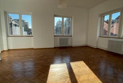 Apartament 4 camere în Piața Unirii | Clădire istorică | Str. Flor - 13