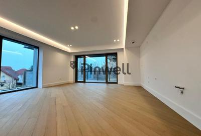 Apartament cu 3 camere semidecomandat, mobilat în Pipera