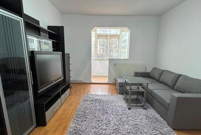 Apartament cu 3 camere semidecomandat, mobilat în Hipodrom 3