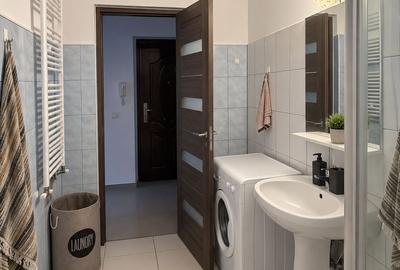 Garsonieră cochetă în Tilișca 40 mp + balcon generos Etaj 1 - 7