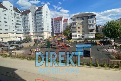 Apartament 3 camere de vanzare, Bulevardul Decebal - Liceul Liviu Rebreanu - 8