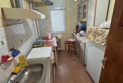 Apartament cu 2 camere decomandat în Berceni