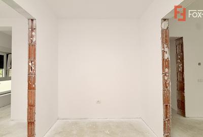 Duplex despartit, de vanzare 4 camere - curent trifazic - Mosnita Veche - 13
