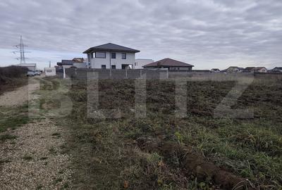 Teren Construcții intravilan de 377 mp, în Nufărul