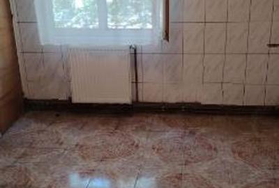 Apartament 2 Camere,Vitan,Mall,bl.1990,et.1/4,2 balcoane,Liber - 3