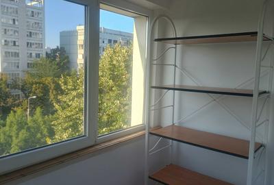 Apartament cu 2 camere semidecomandat, mobilat în Baba Novac