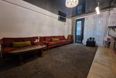 Palazu Mare - 3 camere decomandate, 2 gr sanitare, etaj 2- 160.000euro - 1