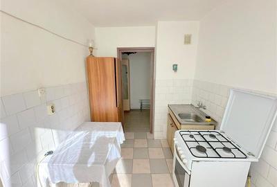 Apartament 3 camere semidecomandat, zona Narcisa - 2