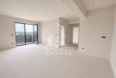 Apartament cu 3 camere semidecomandat în Giroc