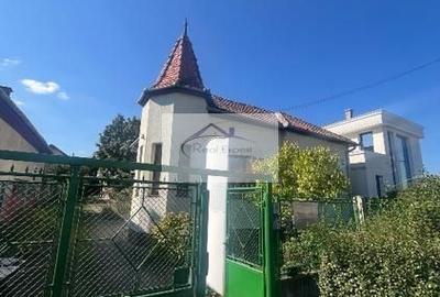 Casa de inchiriat in cartierul Andrei Muresanu-zona linistita
