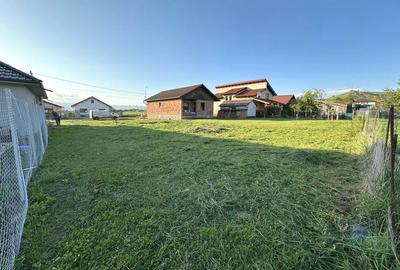 Teren Construcții intravilan de 556 mp, în Șeușa