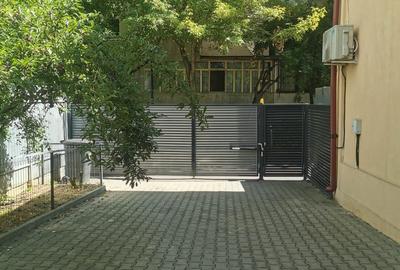 Casă individuală cu 4 camere în Apărătorii Patriei