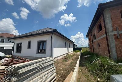 Casa premium pe un singur nivel 4 camere terasa pivnita Cristian - 12