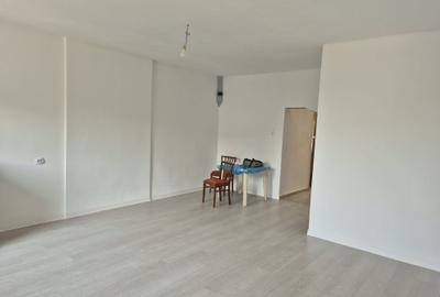 Apartament la casa etaj  renovat central - 4