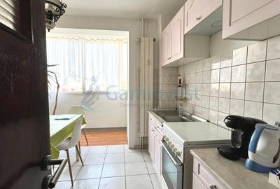 Apartament de inchiriat in Oradea, cu 4 camere, Bl. Dacia - 8