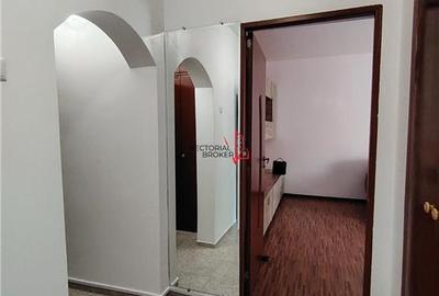 Apartament cu 2 camere decomandat, mobilat în Basarabia