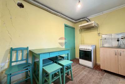 Casă cu teren 251 mp – zona Andronache, Strada Mențiunii - 15