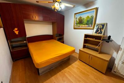 Apartament 3 camere decomandat, et. 2, Zona Piata mare - 4
