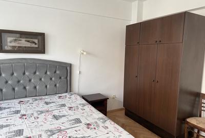 Apartament cu 2 camere semidecomandat, mobilat în Ultracentral