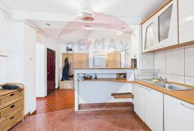 De vanzare Apartament cu 3 camere mobilat utilat în zona Baneasa - 1