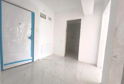 Apartament cu 2 camere decomandat în Theodor Pallady