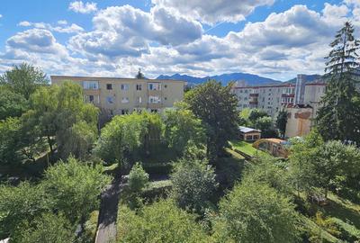 Apartament cu 2 camere semidecomandat în Astra