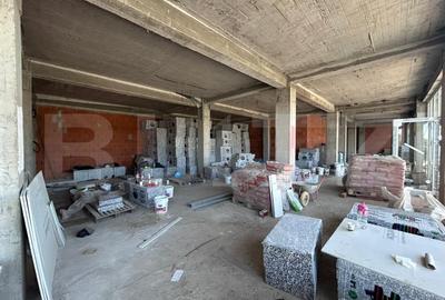 Spațiu comercial, de 140.00 mp, în Exterior Est