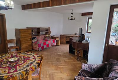 Casă cu 3 camere în Blumăna