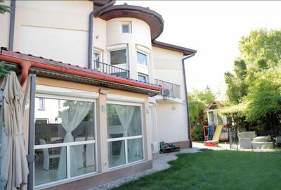 Iancu Nicolae :Vila duplex, aproape de British School, strada cu acces securizat - 1