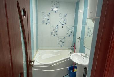 3 camere Centru preț 73000 euro - 3