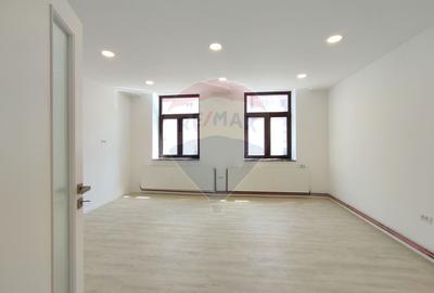 De inchiriat, Comision 0! Spatiu birouri,renovat, strada Lunga/central - 2