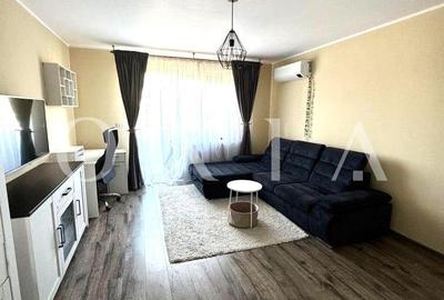 Apartament cu 3 camere semidecomandat, mobilat în Soarelui