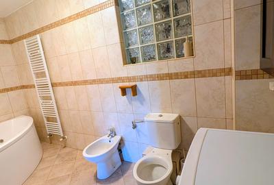 Luminos si spatios,stradal,bloc nou boutique,utilitati separate,renovat,curte - 9