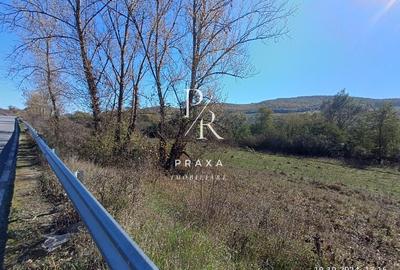 Teren agricol extravilan de 2250 mp, în Vultureni