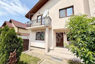 Duplex cu 4 camere în Șelimbăr