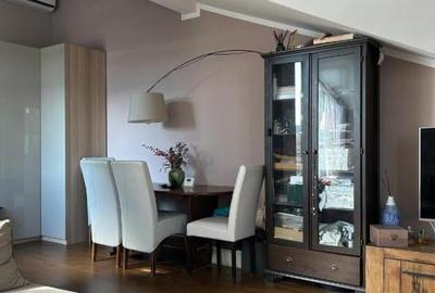 Apartament cu 4 camere semidecomandat în Unirii