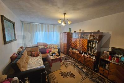 Apartament cu 3 camere decomandat, mobilat în Cetate
